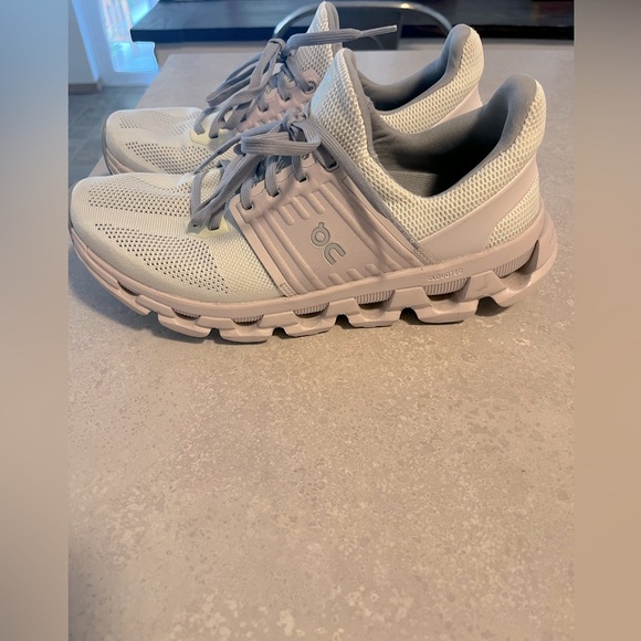 ON Cloud Swift 3D running shoes women’s size 9 - Picture 4 of 5